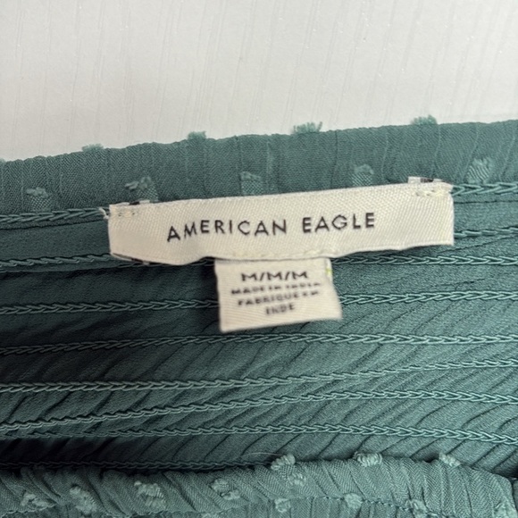 Elegant Green Smocked Women's Top - Picture 7 of 8